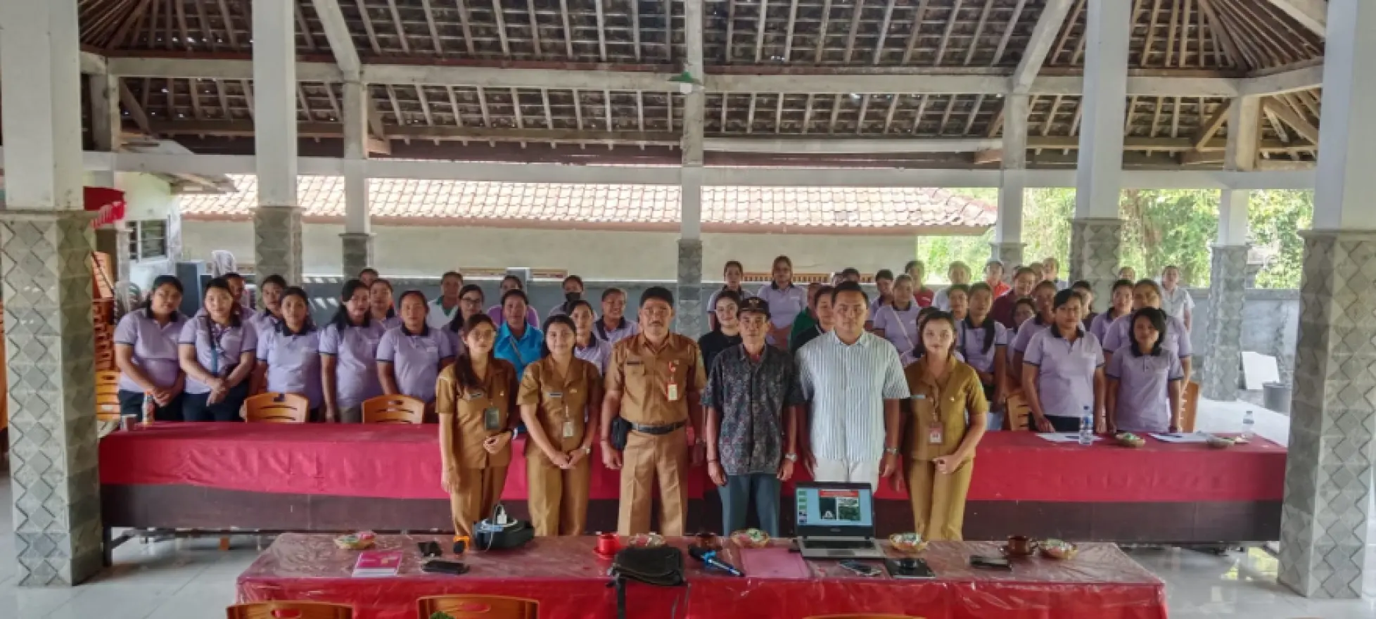 PEMBINAAN KADER POSYANDU DAN CARA PERAWATAN LANSIA